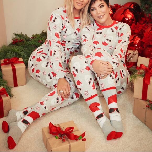 Children's Place NWT Pajamas Christmas Santa Claus Unisex Glow in Dark 2X - Picture 4 of 7